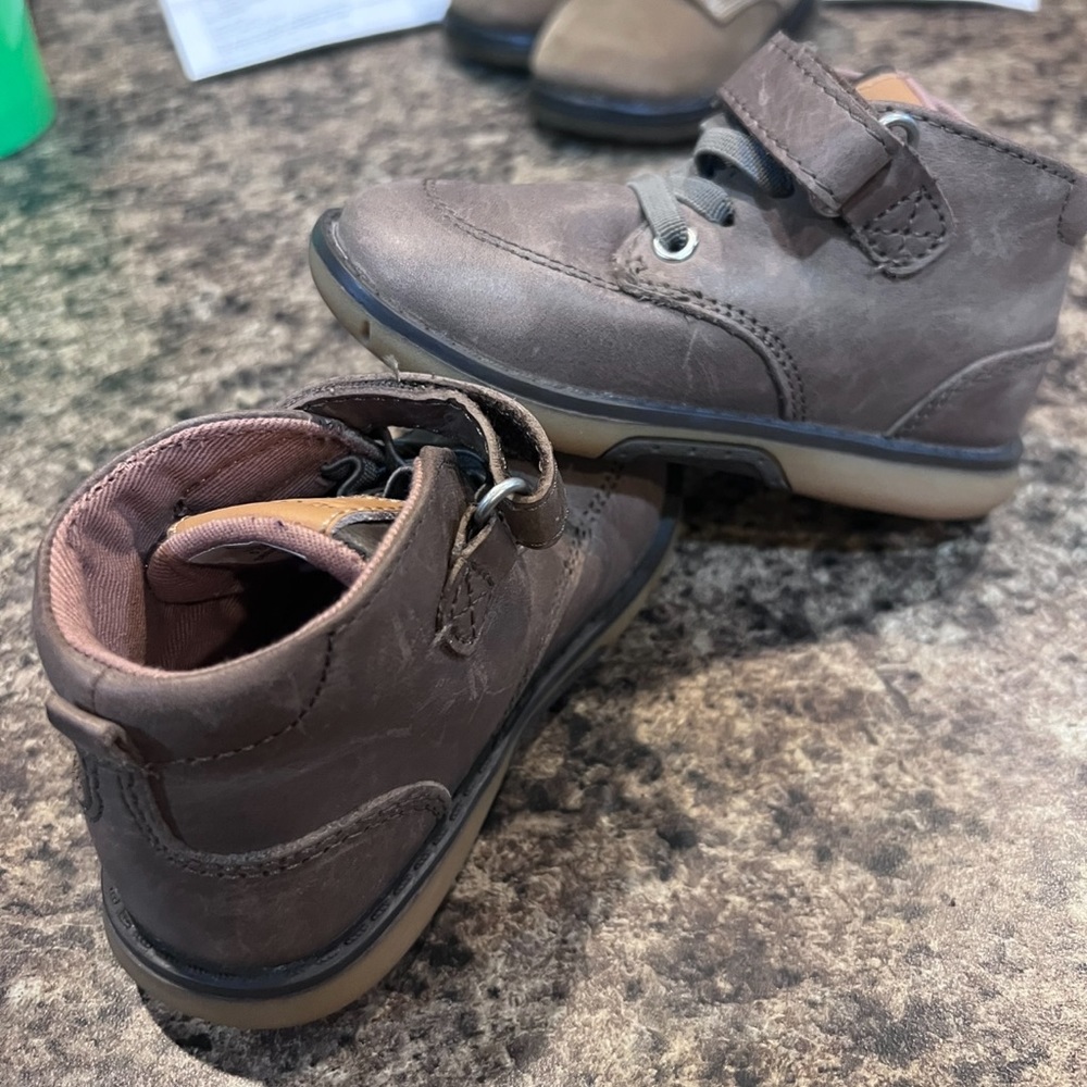 Stride Rite Quinn Boots size 5.5 toddler